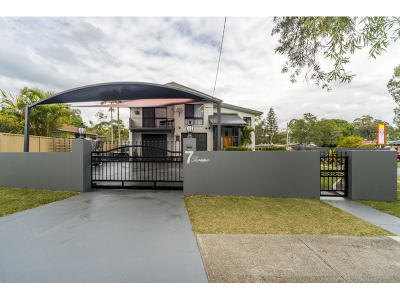 7 Turana Street, Coombabah QLD 4216