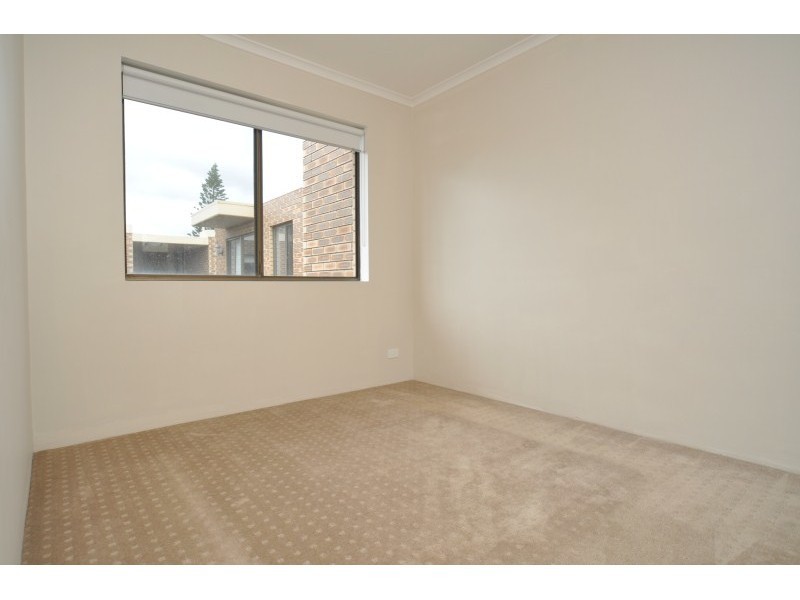 36/490 Marine Parade, Biggera Waters QLD 4216