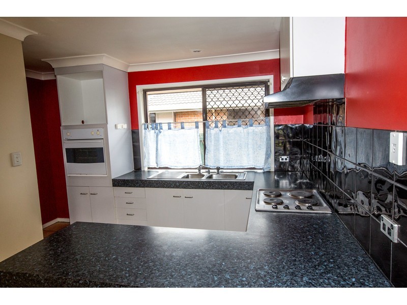 1/25 Nina Parade, Arundel QLD 4214