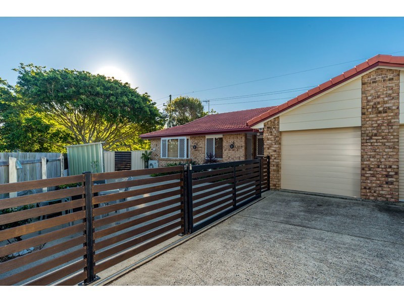 1/13 Jannie Court, Labrador QLD 4215