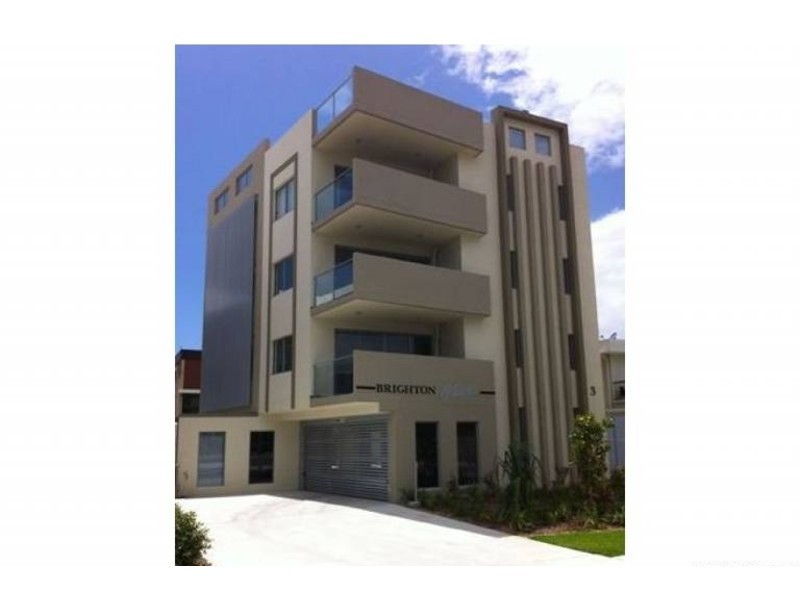 2/3 Brighton Street, Biggera Waters QLD 4216