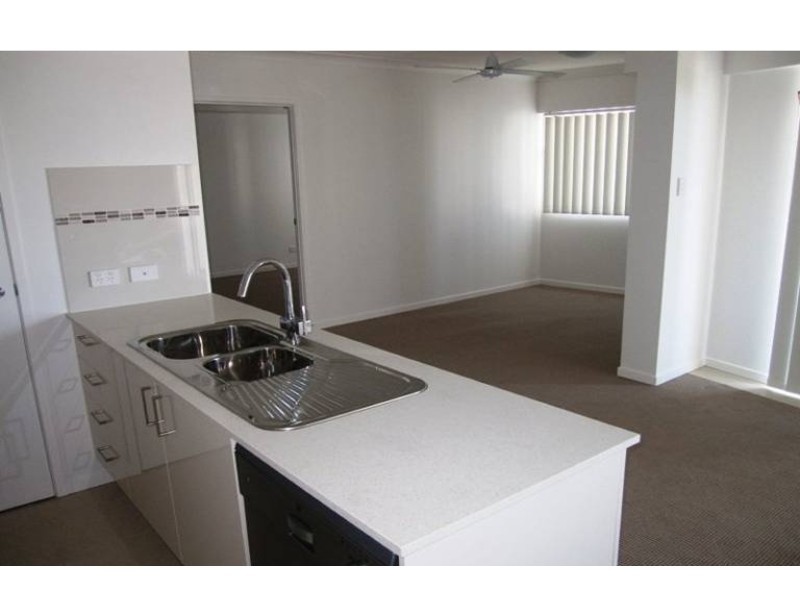 2/3 Brighton Street, Biggera Waters QLD 4216