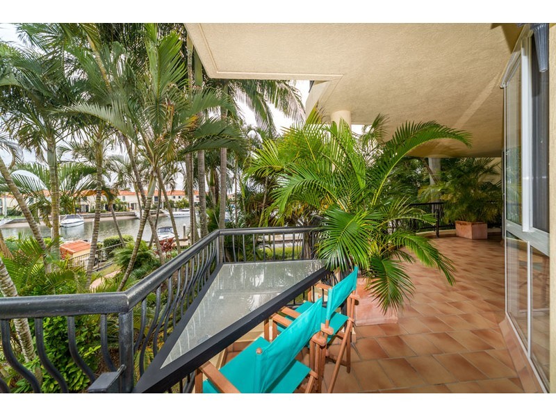 17/41a Broadwater Street, Runaway Bay QLD 4216