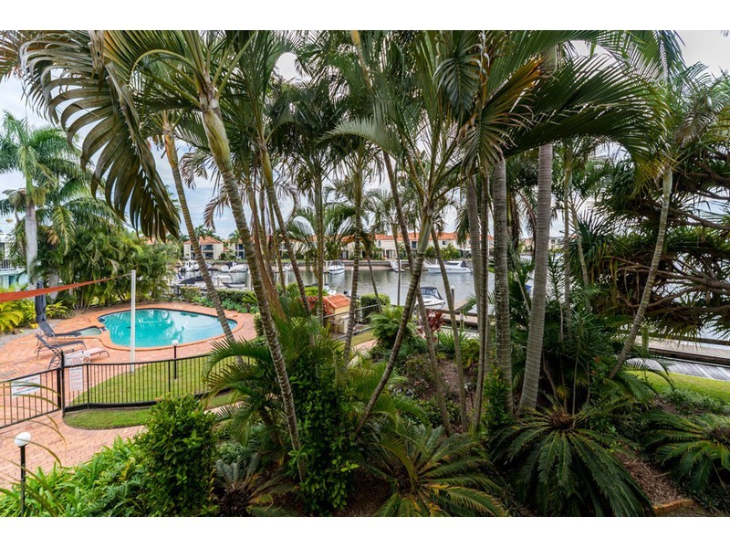 17/41a Broadwater Street, Runaway Bay QLD 4216