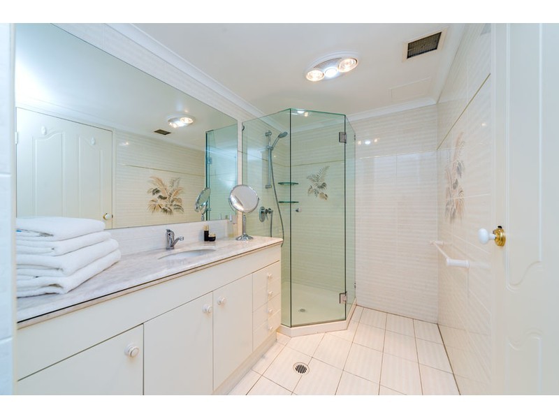 17/41a Broadwater Street, Runaway Bay QLD 4216