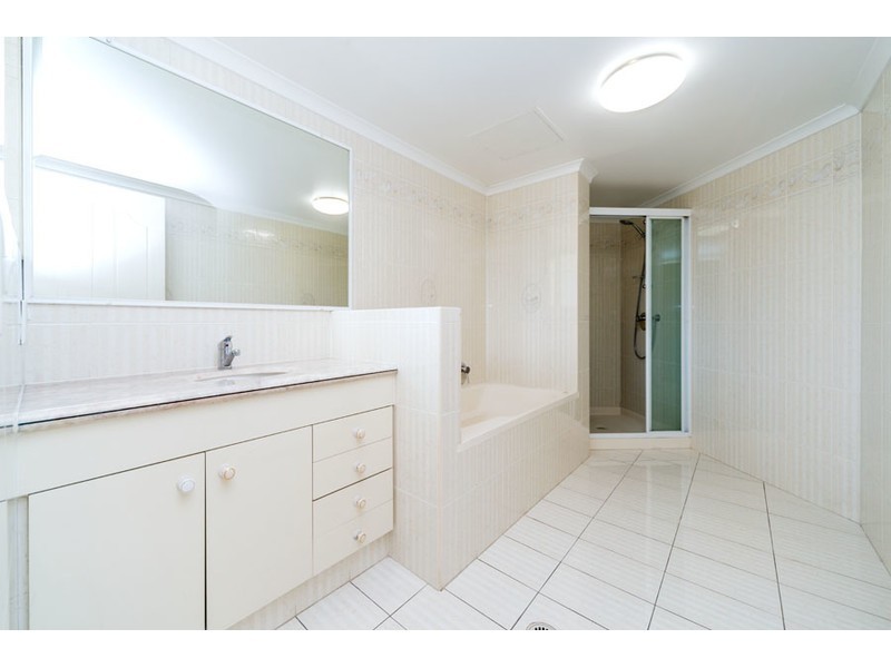 17/41a Broadwater Street, Runaway Bay QLD 4216