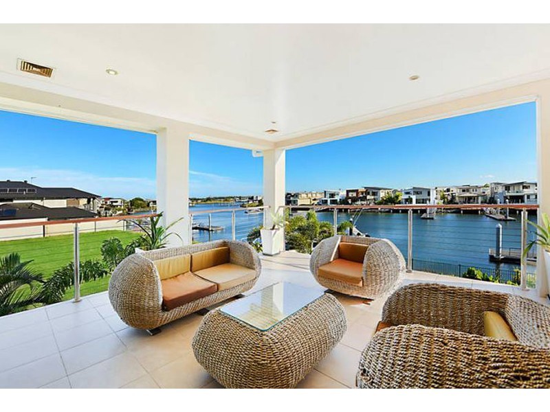 54 Palladium Boulevard, Hope Island QLD 4212