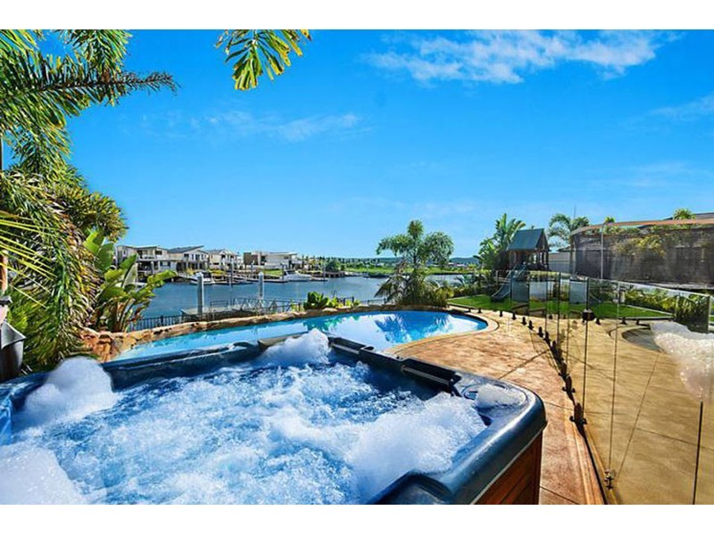 54 Palladium Boulevard, Hope Island QLD 4212