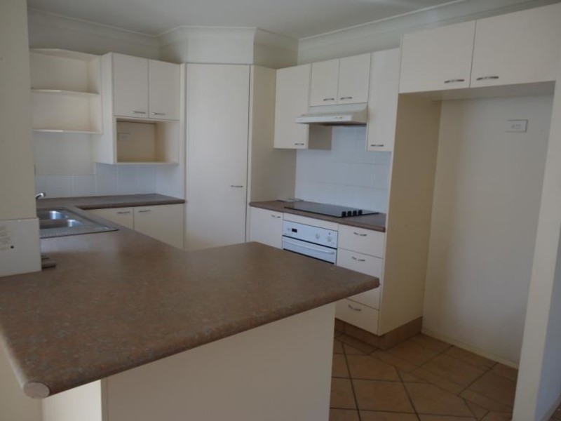 1/21 Central Street, Labrador QLD 4215