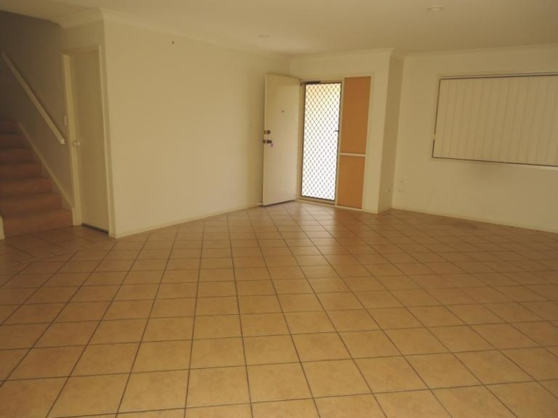 1/21 Central Street, Labrador QLD 4215