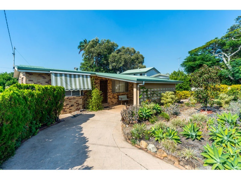 25 Echlin Street, Labrador QLD 4215