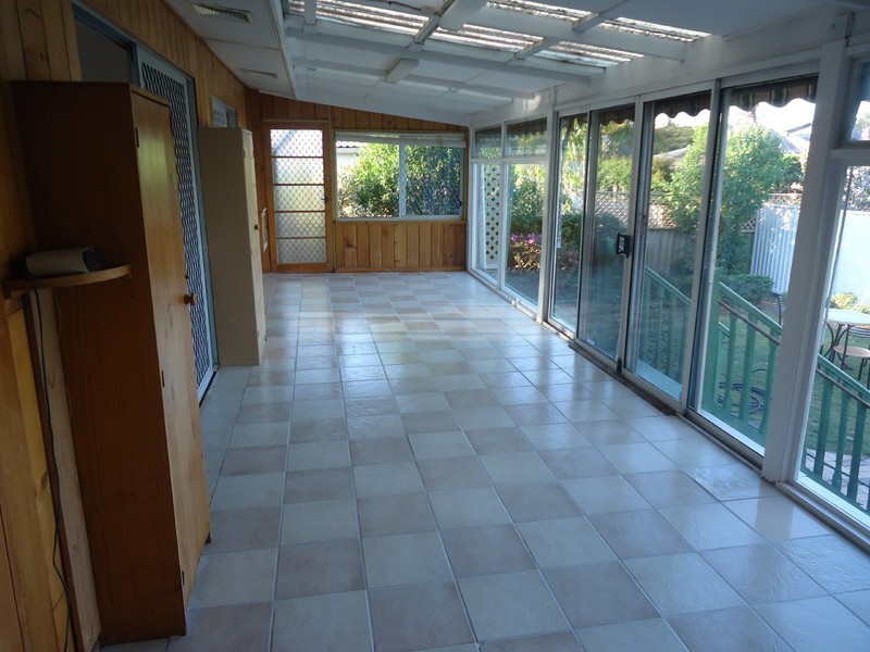 25 Echlin Street, Labrador QLD 4215