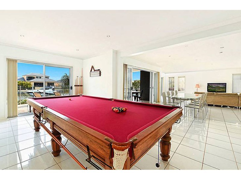 27 North Quay Drive, Biggera Waters QLD 4216