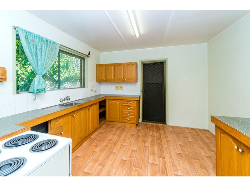 163 The Esplanade, Coombabah QLD 4216