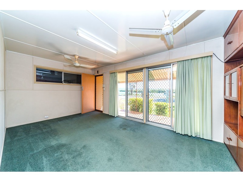 163 The Esplanade, Coombabah QLD 4216