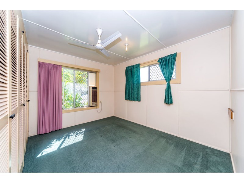 163 The Esplanade, Coombabah QLD 4216