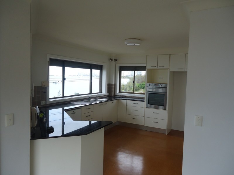 6/252 Marine Parade, Biggera Waters QLD 4216