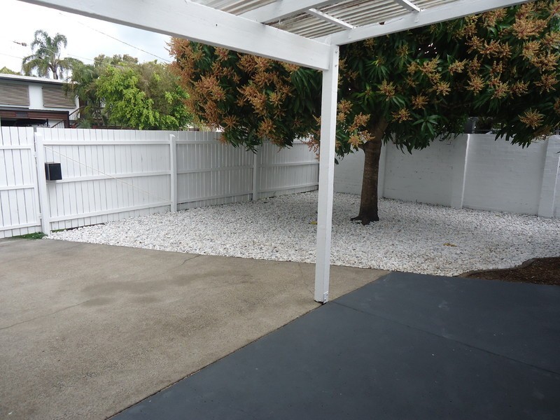 64 Jacaranda Avenue, Hollywell QLD 4216