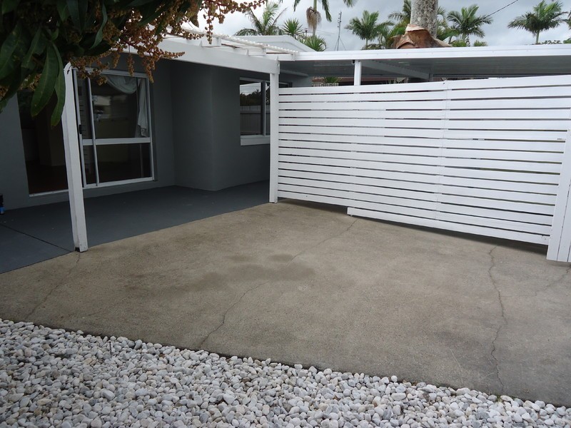 64 Jacaranda Avenue, Hollywell QLD 4216