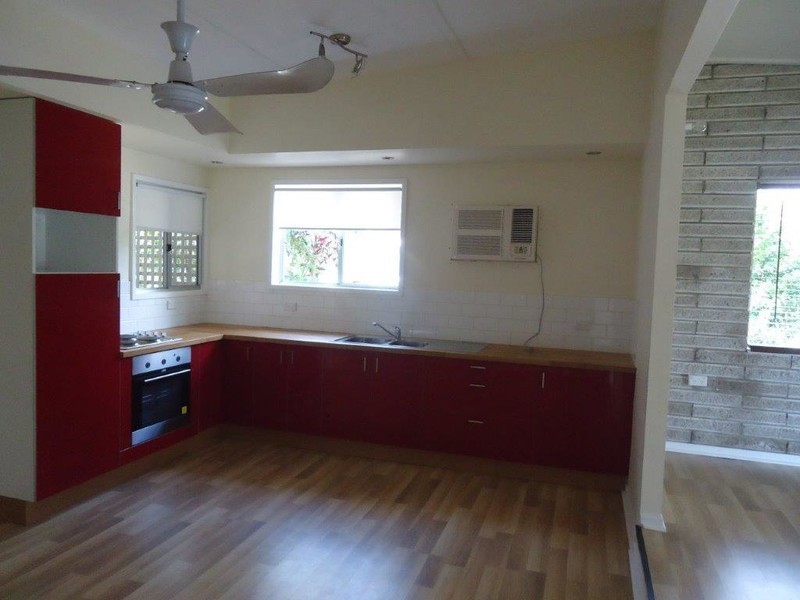 1B Tecona Avenue, Hollywell QLD 4216