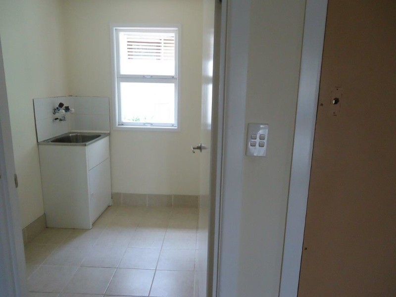 1B Tecona Avenue, Hollywell QLD 4216