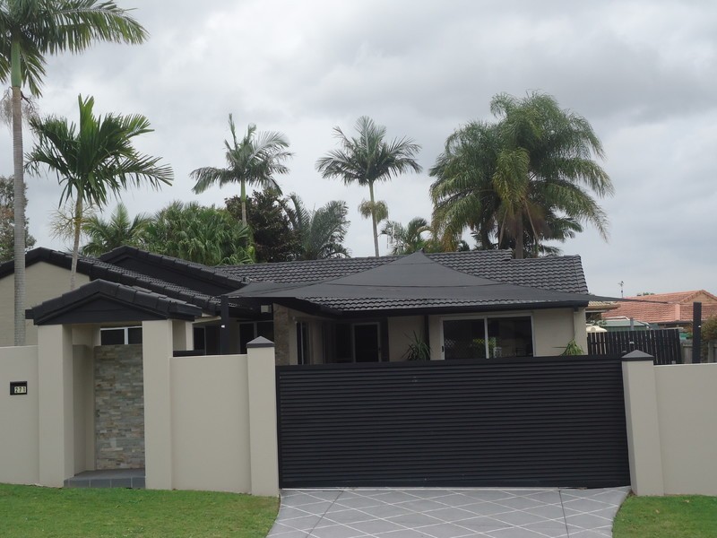 271 Central Street, Arundel QLD 4214
