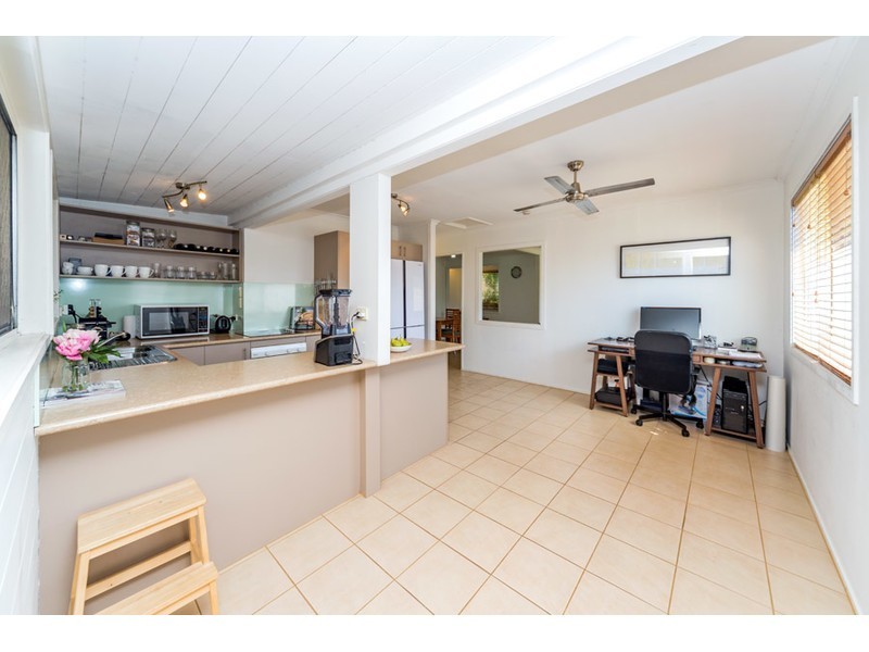 17 Iando Street, Coombabah QLD 4216