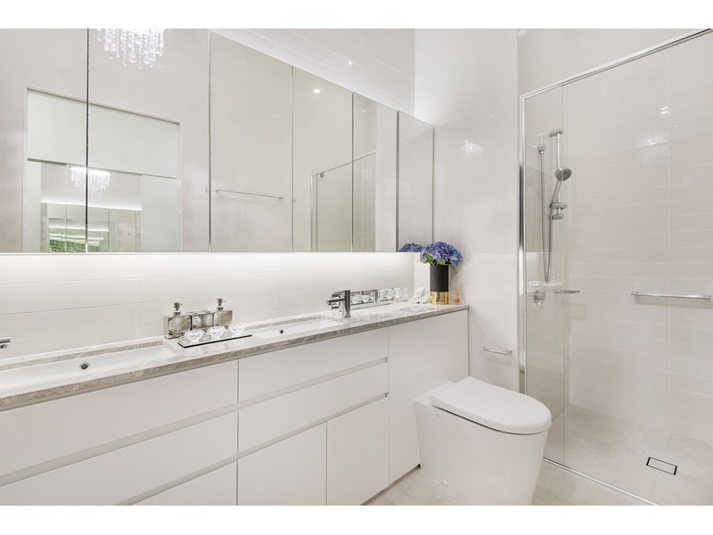 2403/1 Marina Promenade, Paradise Point QLD 4216