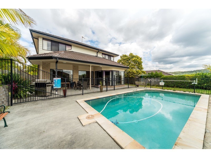 34 Gerard Street, Pacific Pines QLD 4211