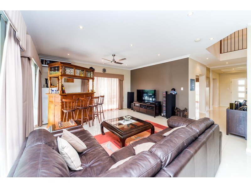 34 Gerard Street, Pacific Pines QLD 4211