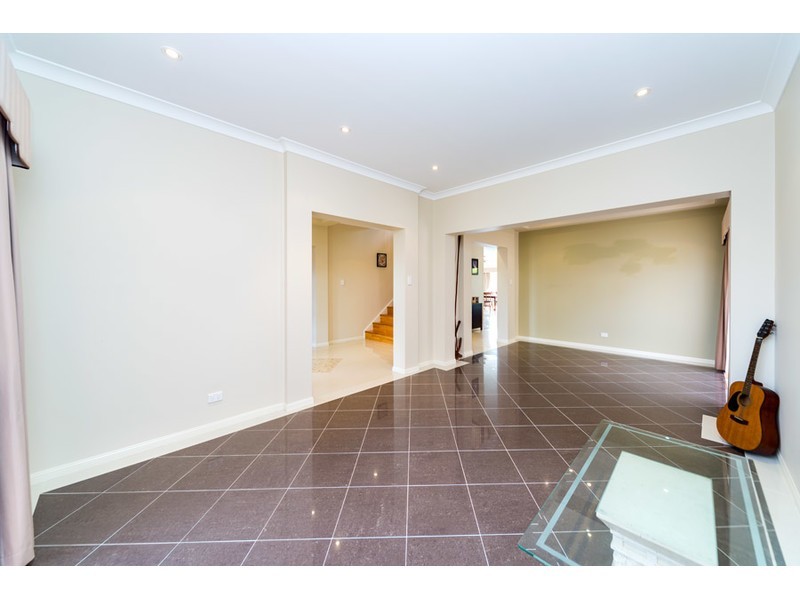 34 Gerard Street, Pacific Pines QLD 4211