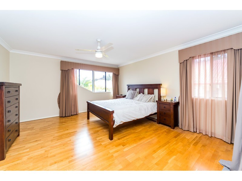 34 Gerard Street, Pacific Pines QLD 4211