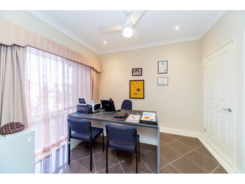 34 Gerard Street, Pacific Pines QLD 4211