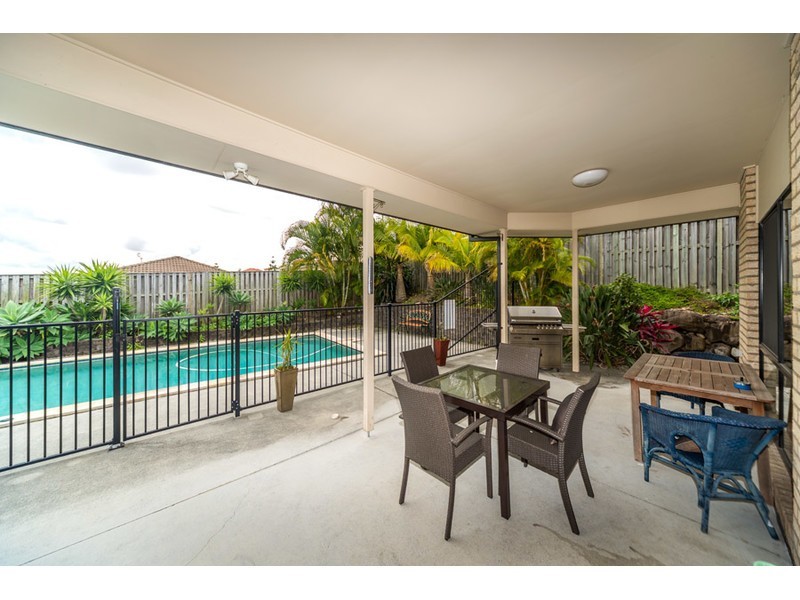 34 Gerard Street, Pacific Pines QLD 4211