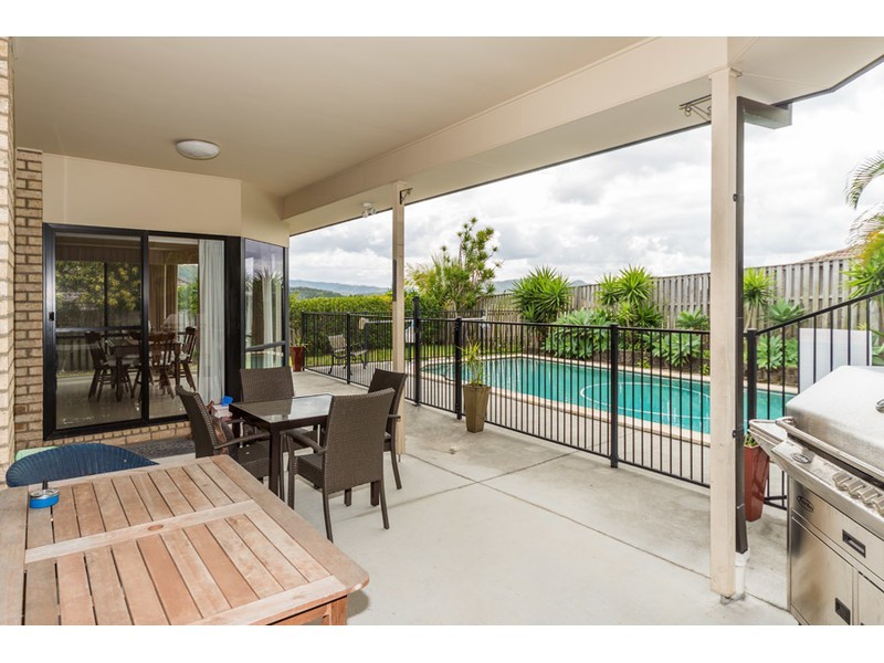 34 Gerard Street, Pacific Pines QLD 4211