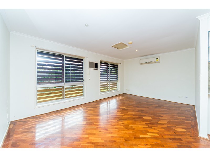 13 Jacaranda Avenue, Hollywell QLD 4216