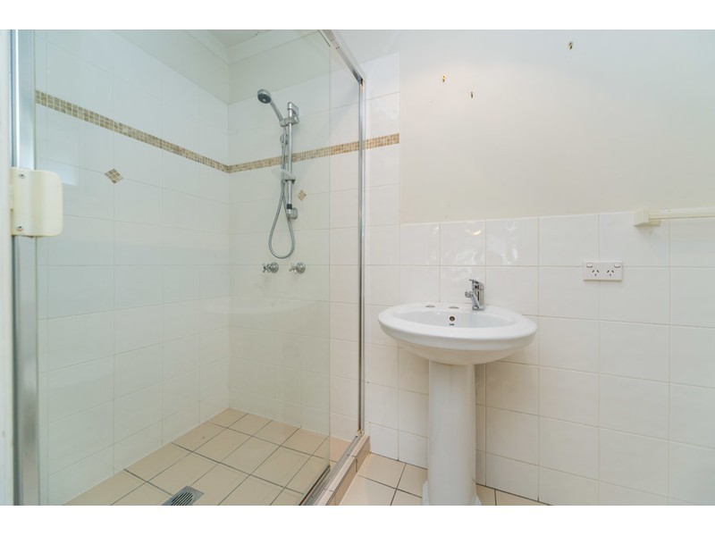 13 Jacaranda Avenue, Hollywell QLD 4216