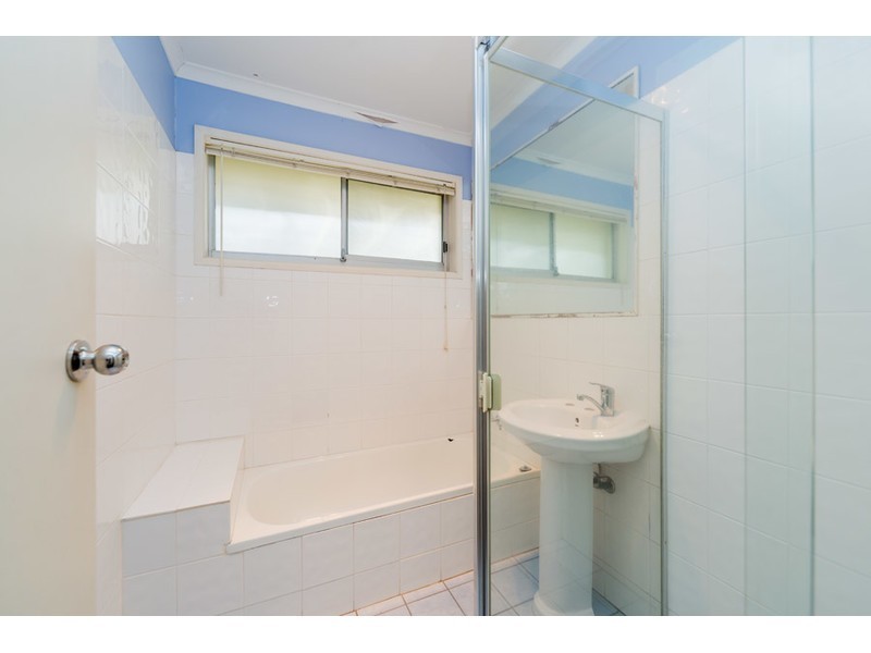 13 Jacaranda Avenue, Hollywell QLD 4216