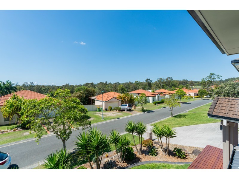 4 Tiger Drive, Arundel QLD 4214
