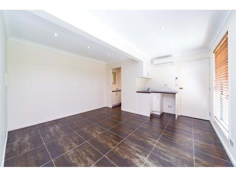 4 Tiger Drive, Arundel QLD 4214