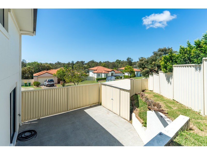 4 Tiger Drive, Arundel QLD 4214