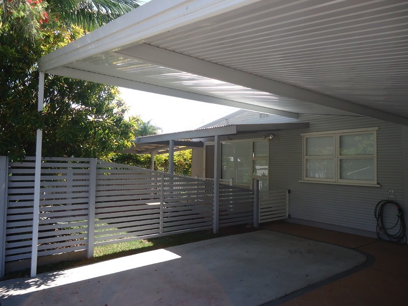 7 Saltash Street, Labrador QLD 4215