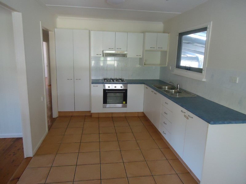 7 Saltash Street, Labrador QLD 4215