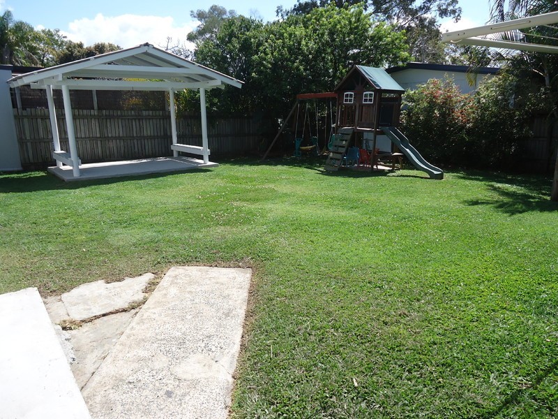 7 Saltash Street, Labrador QLD 4215