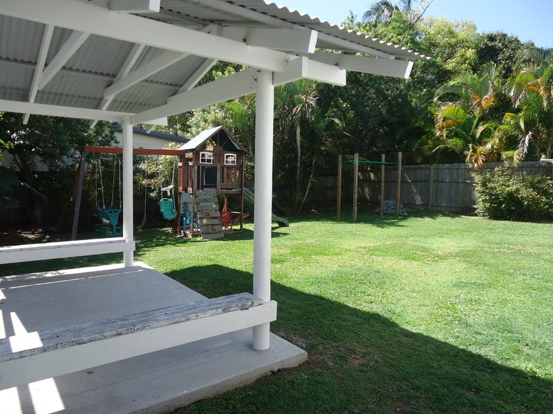 7 Saltash Street, Labrador QLD 4215