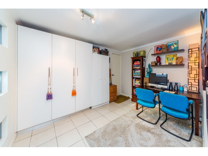 63 Nalkari Street, Coombabah QLD 4216