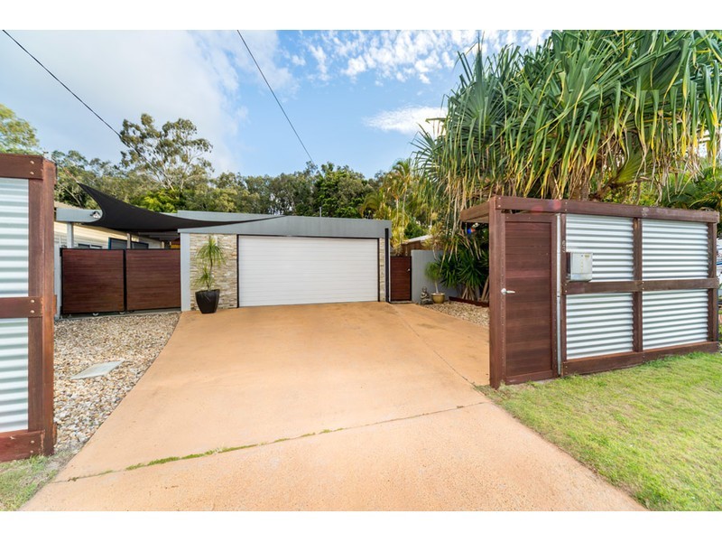 63 Nalkari Street, Coombabah QLD 4216