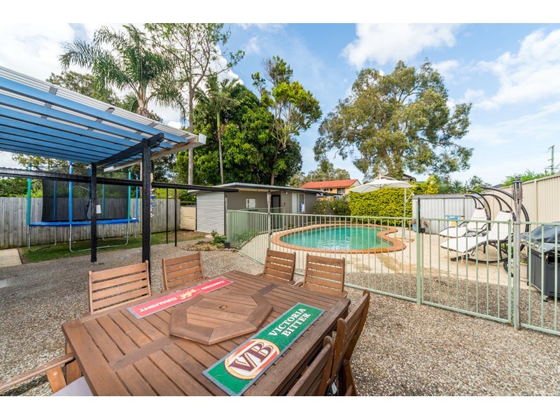 19 Annerley Avenue, Runaway Bay QLD 4216