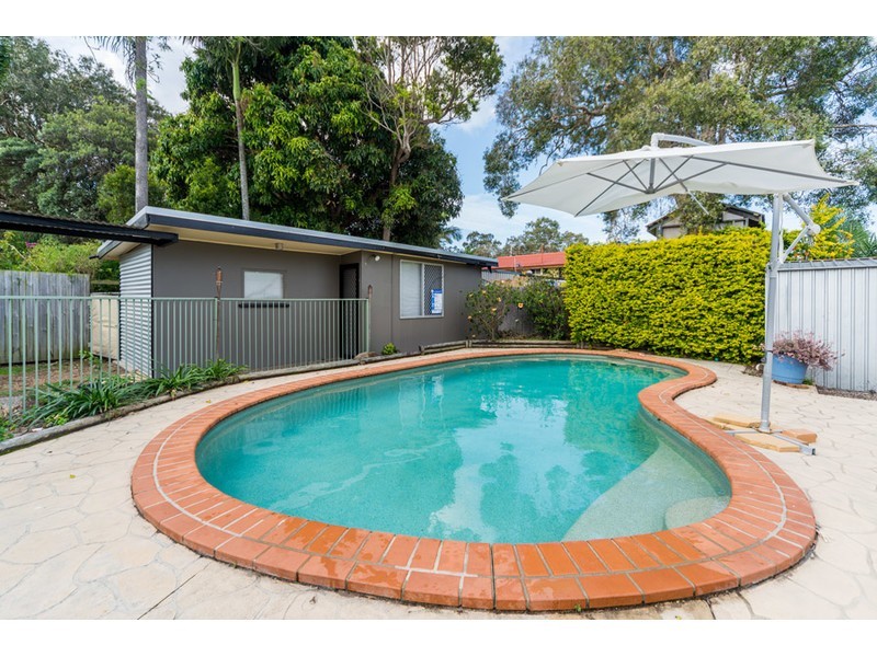 19 Annerley Avenue, Runaway Bay QLD 4216