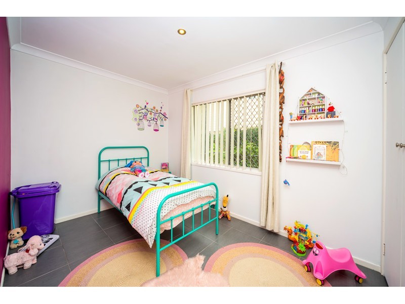 19 Annerley Avenue, Runaway Bay QLD 4216